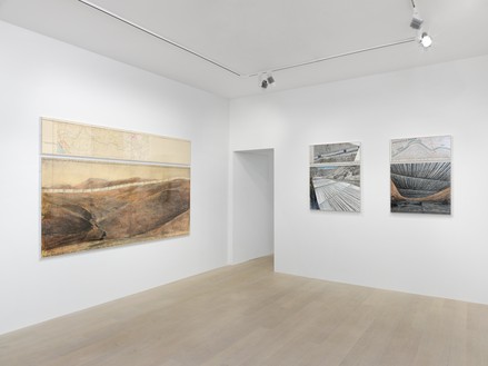 Installation view Artwork © Christo and Jeanne-Claude Foundation. Photo: Annik Wetter