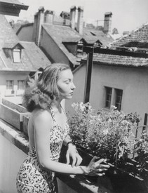 Clarice Lispector in Naples, Italy, 1944 © Paulo Gurgel Valente