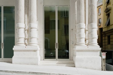 A photograph of the outside of the Gagosien location Rome