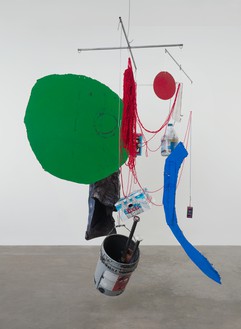 Sterling Ruby, SCALE (4586), 2013 Steel, paint, cardboard, yarn, and mixed media, 97 × 75 × 70 inches (246.4 × 190.5 × 177.8 cm)© Sterling Ruby