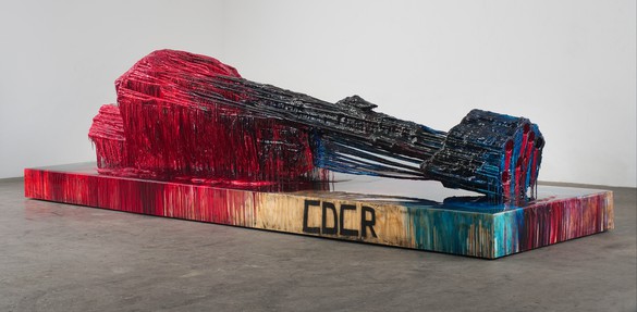 Sterling Ruby, CDCR, 2011 PVC pipe, foam, urethane, wood, and spray paint, 64 × 240 × 66 ½ inches (162.6 × 609.6 × 168.9 cm)© Sterling Ruby